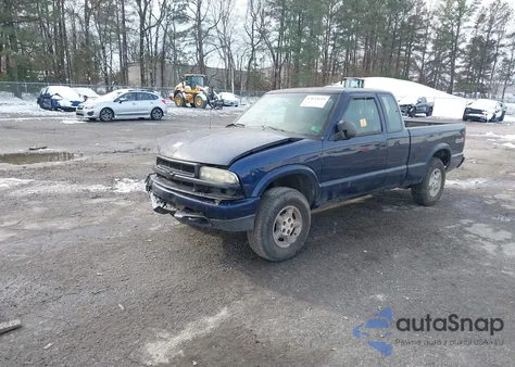 2002 Chevrolet S-10 Ls from USA, damaged, VIN 1GCDT19W928261301